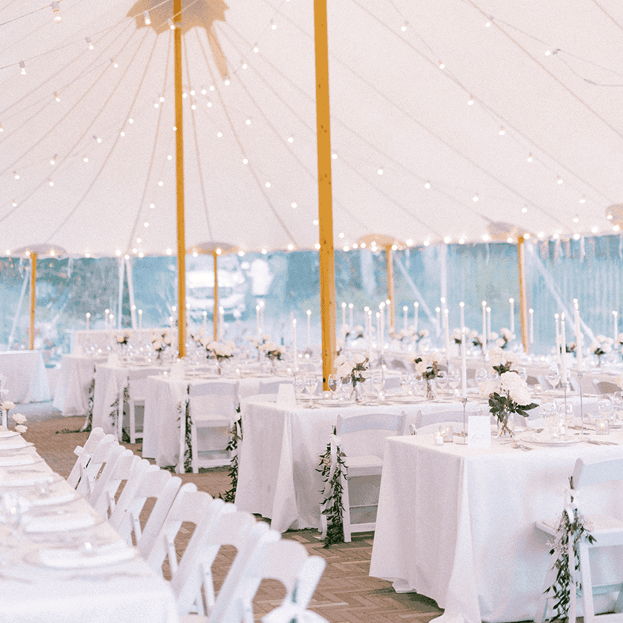 Table préparée pour un mariage